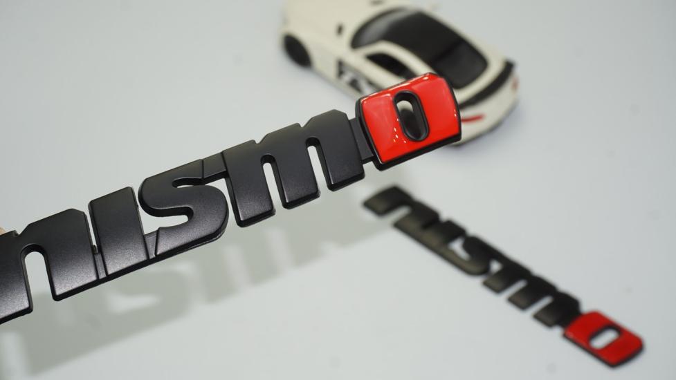 DK Nissan Nismo Siyah Kırmızı Çamurluk Yanı Logo Arma Amblem Seti