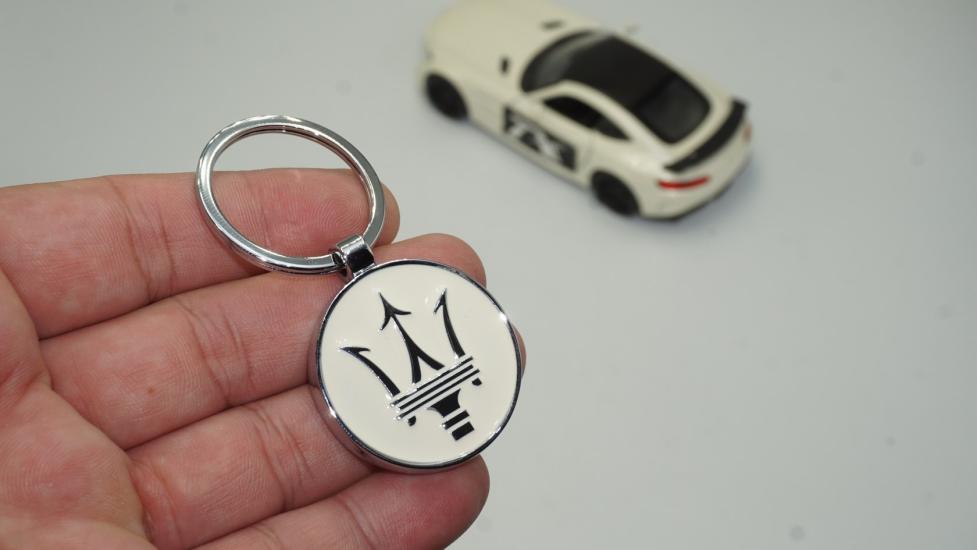 Maserati Logo Beyaz Metal Çift Yön Anahtarlık Orjinal Ürün