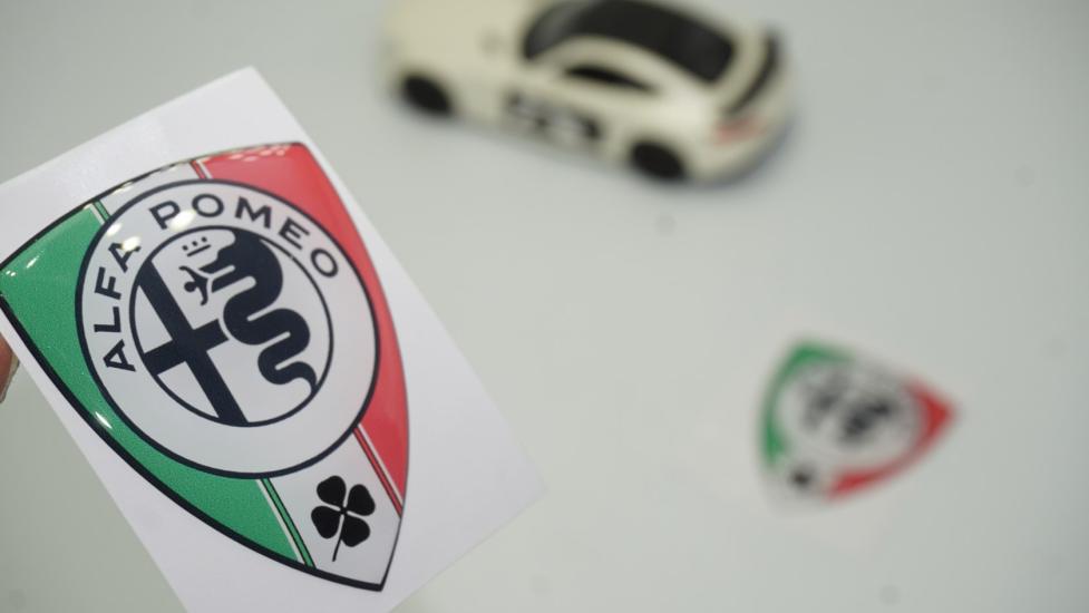 Alfa Romeo Logo Kelebek Cam Damla Desen Logo Arma Seti
